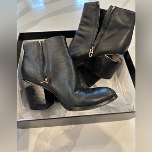 Alexander wang Gabby booties